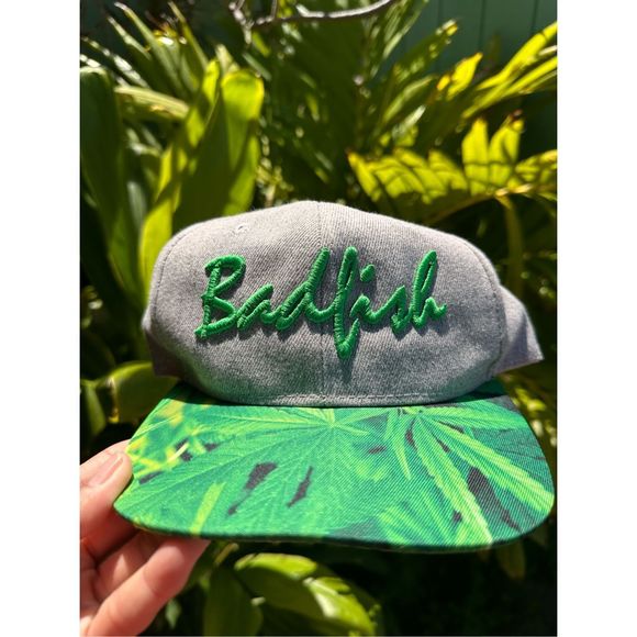 No Brand Other - 426. Badfish LOGO HAT CANNABIS LEAF GRAY/Green FLAT BILL SNAPBACK trucker Hat